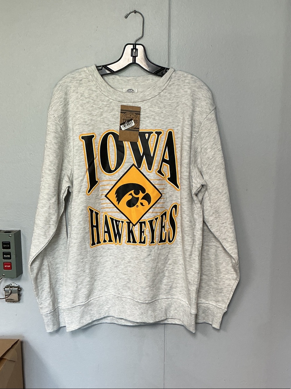 Rivalry Threads Women’s Iowa Hawkeyes Crewneck Sweater